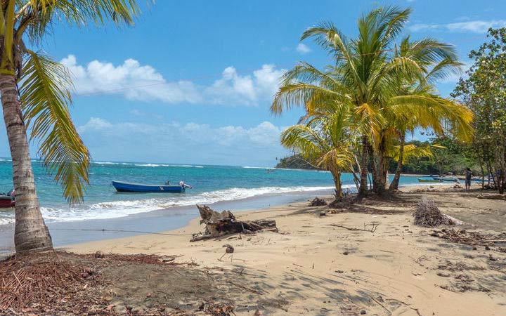 Costa Rica (Puerto Caldera)